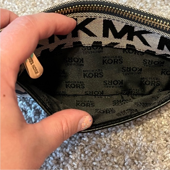 Michael by Michael Kors MK Logo Pencil Case/Cosmetic Bag Black w/ Gold Hardware - Picture 8 of 16